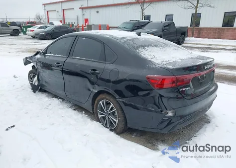 2024 Kia Forte Lxs из США, поврежденный, VIN 3KPF24AD3RE813169
